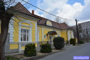 Kiskunhalas Sárkány utcai villa Kiskunhalas Sárkány utcai villa