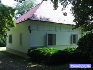 Bár Sauska-Mattyasovszky kastély Bár Sauska-Mattyasovszky kastély
