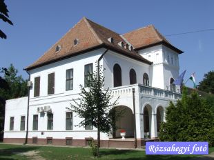 Dunaújváros Dóra kastély Dunaújváros Dóra kastély