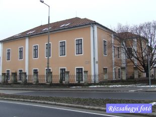 Mór Luzsénszky kastély Mór Luzsénszky kastély