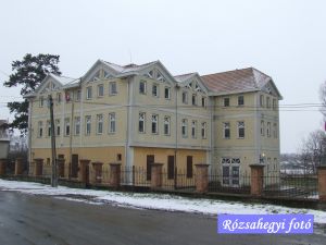 Kömlőd Mihályi kúria helyény Kömlőd Mihályi kúria helyén