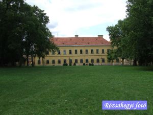 Tata Esterházy kastély Tata Esterházy kastély