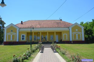 Biharugra Bölönyi kúria Biharugra Bölönyi kúria