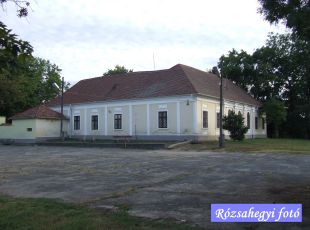 Dabas Zlinszky kúria Dabas Zlinszky kúria