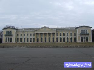 Fót Károlyi kastély Fót Károlyi kastély