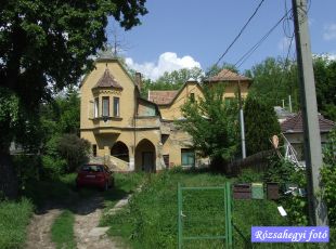 Pécel Francsek Dávid kúria Pécel Francsek Dávid kúria