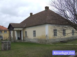 Rád Muslay Toperczer kúria Rád Muslay kúria