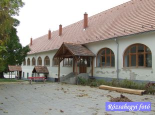 Balatonszemes Hunyady kastély Balatonszemes Hunyady kastély