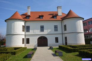Assakürt/Nové Sady Gychy kastély