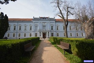 Ürmény/Mojmirovce Hunyadi kastély