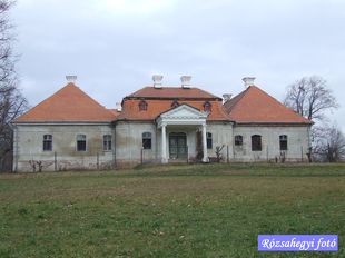 Zselíz/Zeliezovce Esterházy kastély