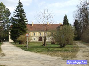 Hőgyész Apponyi kastély Hőgyész Apponyi kastély