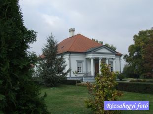 Kéttornyúlak Zichy villa Kéttornyúlak Zichy villa