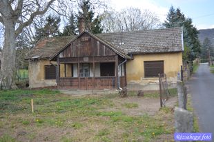 Révfülöp Óvoda közi villa Révfülöp Óvoda közi villa